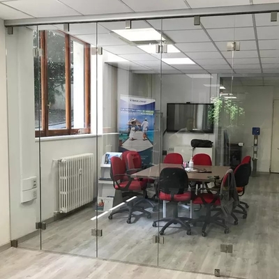 Binnenlandse Frameless die Glasdeur, de Zaal vouwen die van de Balkonzon Bifold-Deur glijden