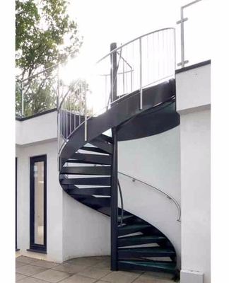 Gebruikte metalen externe wenteltrappen massief hout / gelaagd gehard glas
