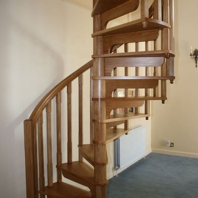 Massief eiken loopvlak hout wenteltrap interieur kamer eenvoudig te installeren