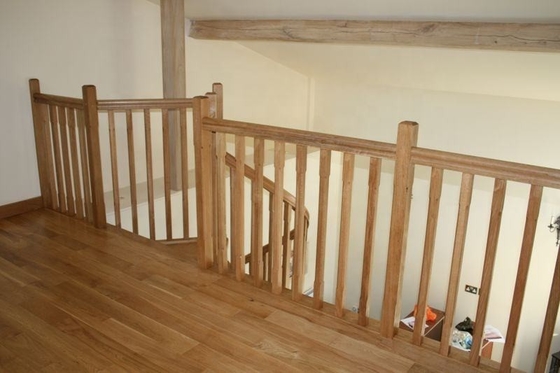 Massief eiken loopvlak hout wenteltrap interieur kamer eenvoudig te installeren