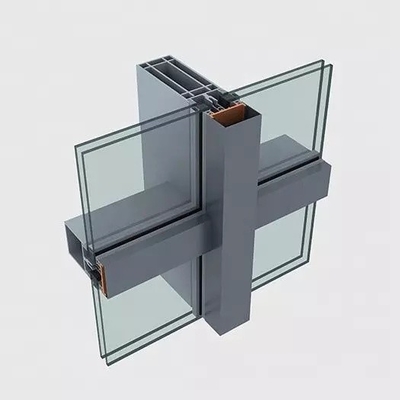 Blootgestelde aluminium bekledingsframe Glazen gordijngevel Exterieur Aangepast
