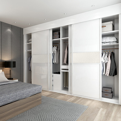 Wit Houten Modern de Schuifdeurkabinet van de Lakarmoire Aangepast Garderobe