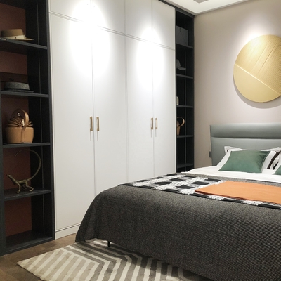 De regelbare Vouwbare Modulaire Houten Kast van de Garderobeopslag in Woonkamer