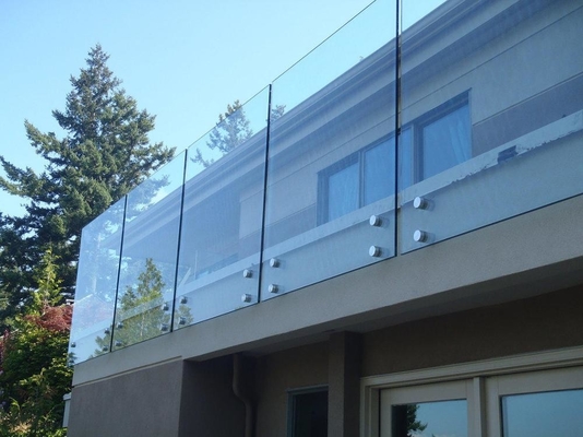12mm Aangemaakte van het het Traliewerkroestvrije staal van de Glas Binnenlandse Trede het Balkonbalustrade