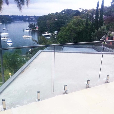 Hoogste van de het Glasbalustrade van Leunings Binnenframeless de Trapwacht Rail On Stairs
