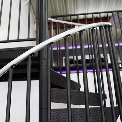 Het moderne Ruimte van de het Roestvrije staalleuning van de Besparingswenteltrap Traliewerk van de het Staalstructuur