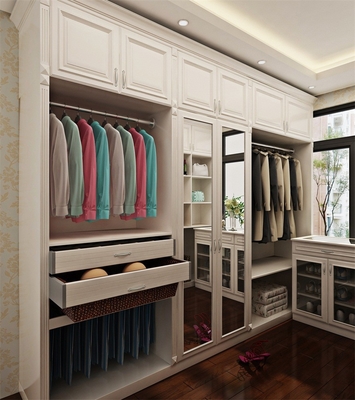 De rode Eiken Garderobe van de de Garderobe Mooie Houten Opslag van de Okkernoot Moderne Slaapkamer